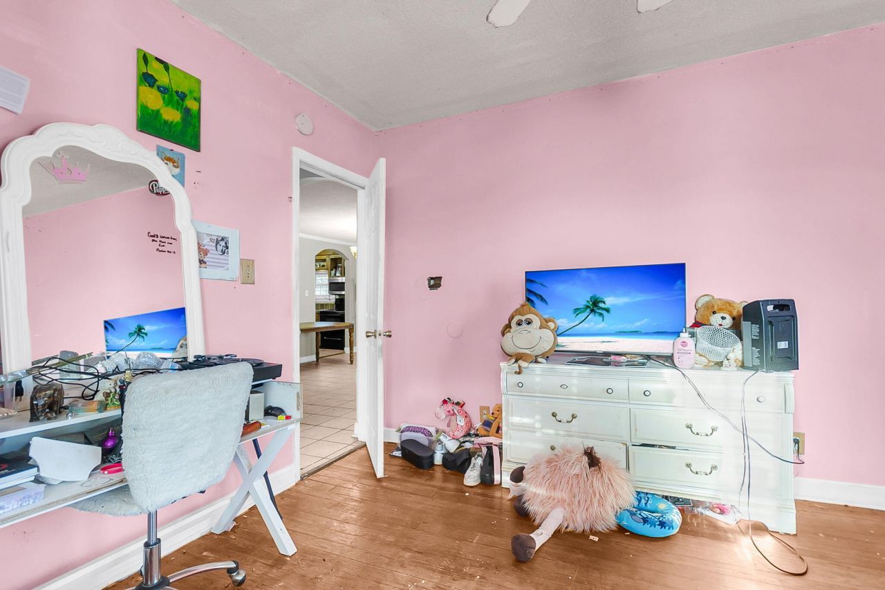 3934 Brynes Drive Photo 21