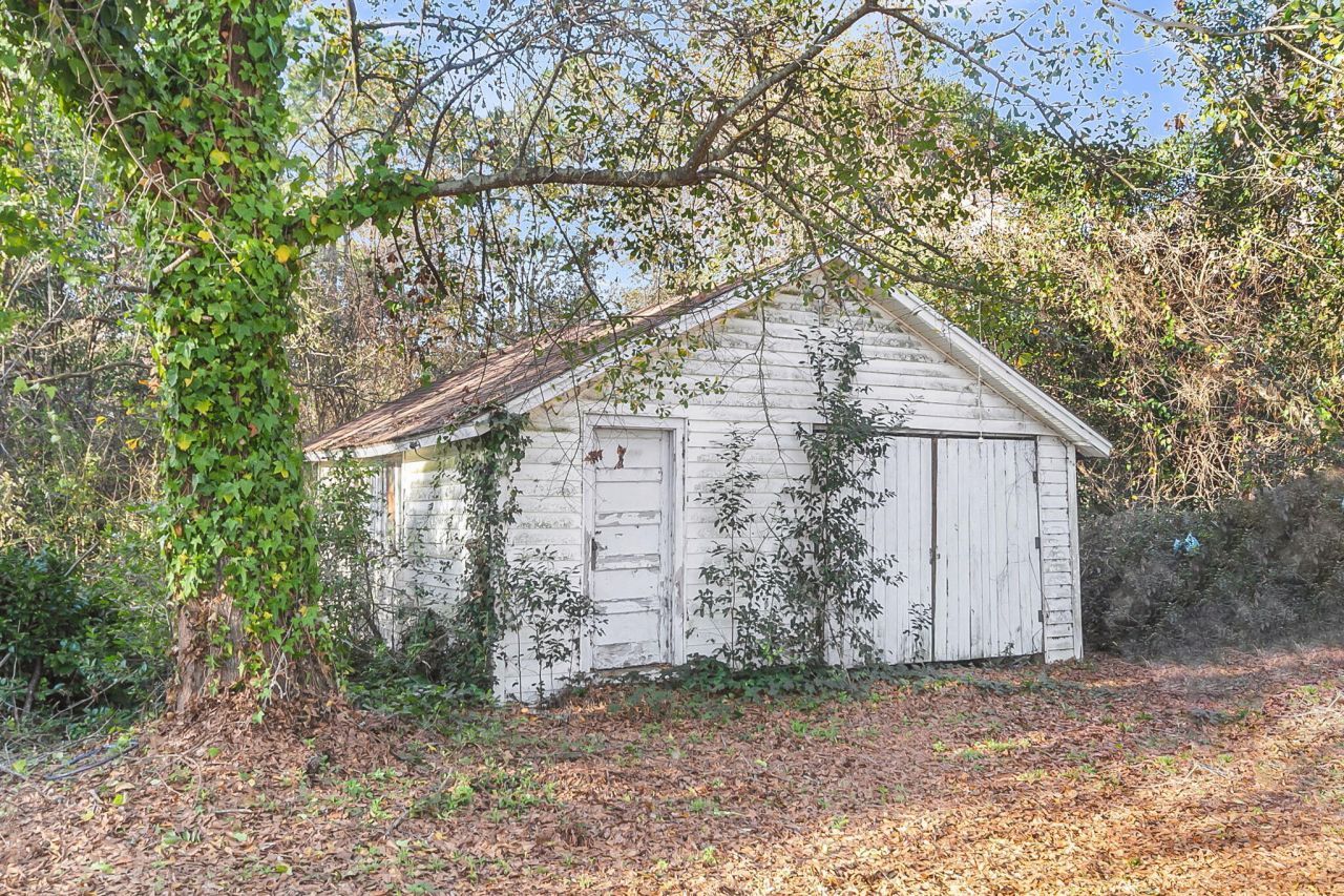 3934 Brynes Drive Photo 30