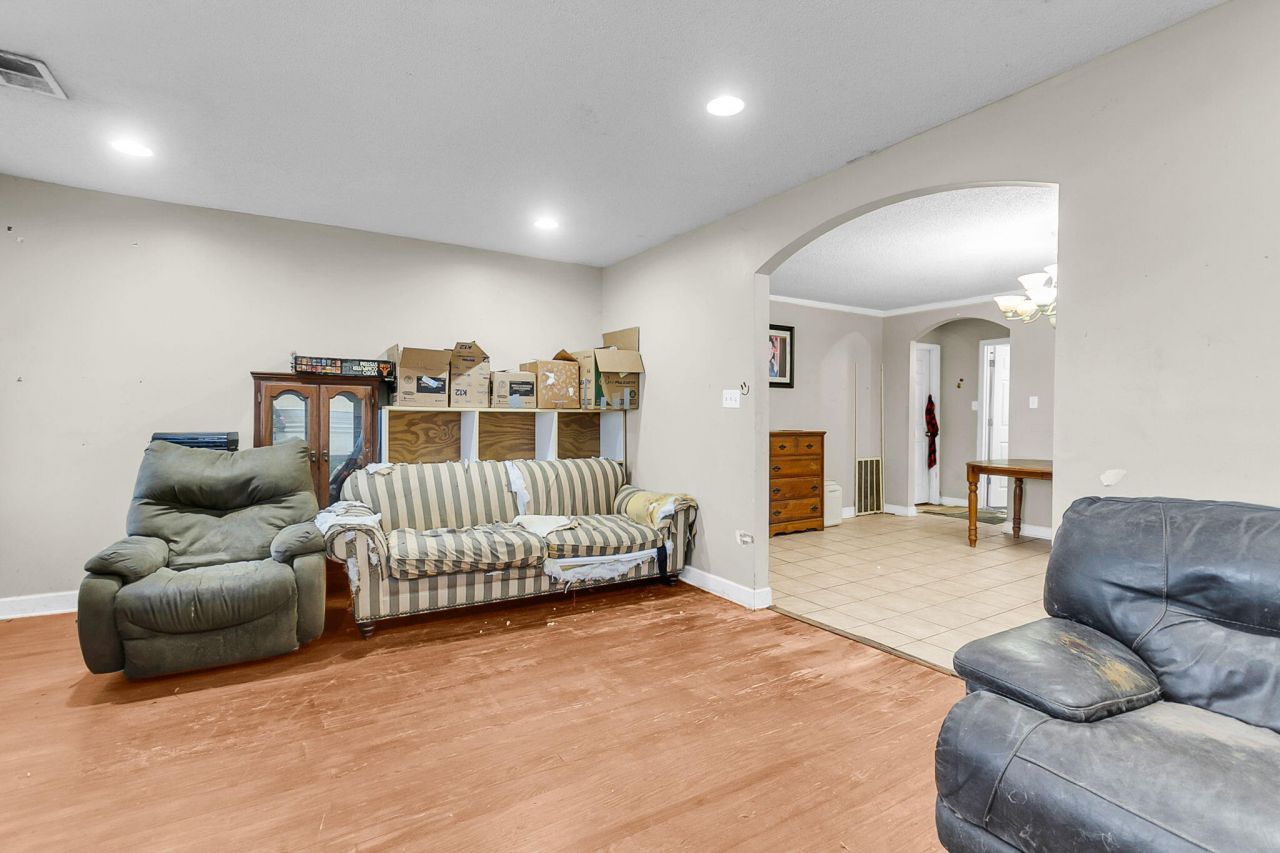 3934 Brynes Drive Photo 8