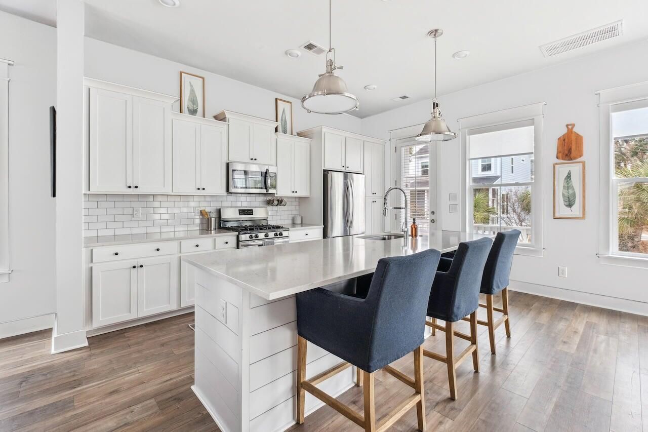 775 Forrest Drive Photo 10