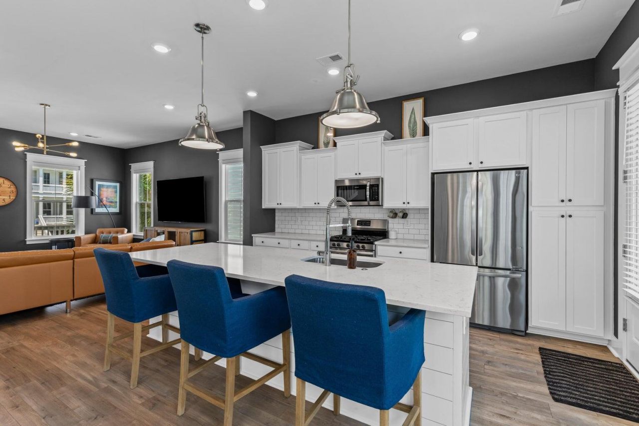 775 Forrest Drive Photo 15