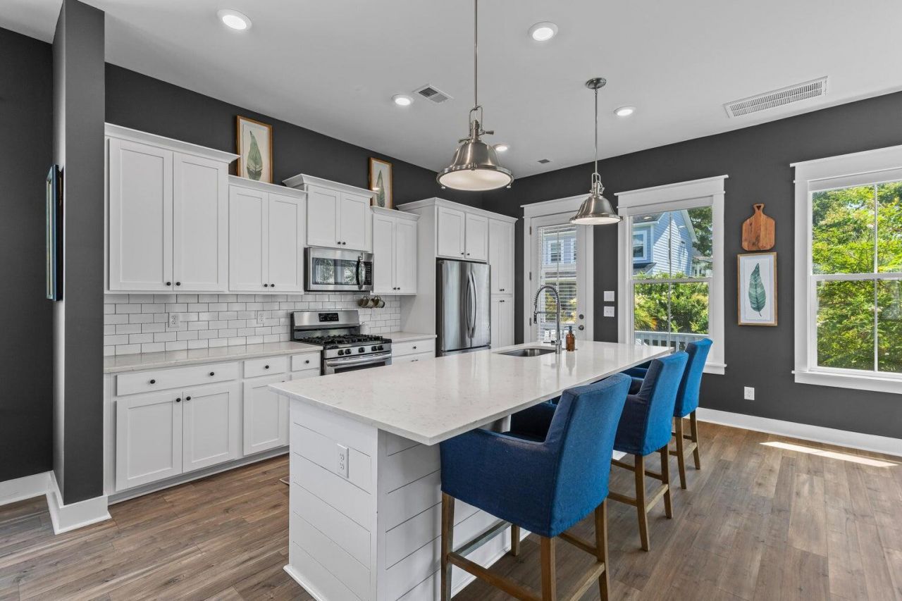 775 Forrest Drive Photo 16