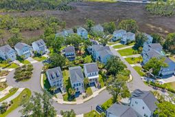 775 Forrest Drive photo 4