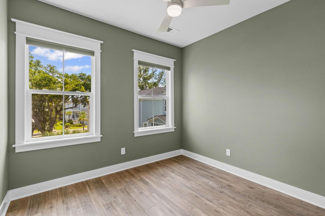 775 Forrest Drive Photo 31