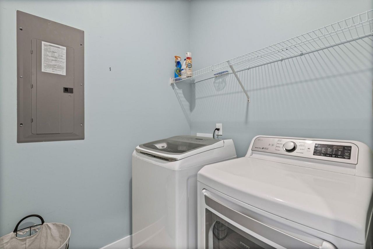 775 Forrest Drive Photo 34