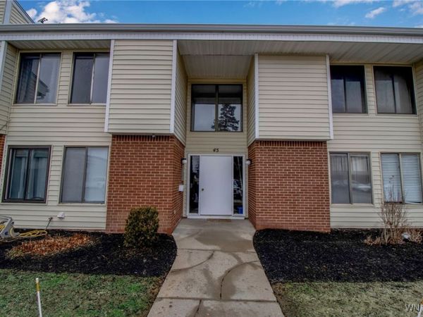 45 Bee Hunter Court, Unit D, East Amherst, NY 14051