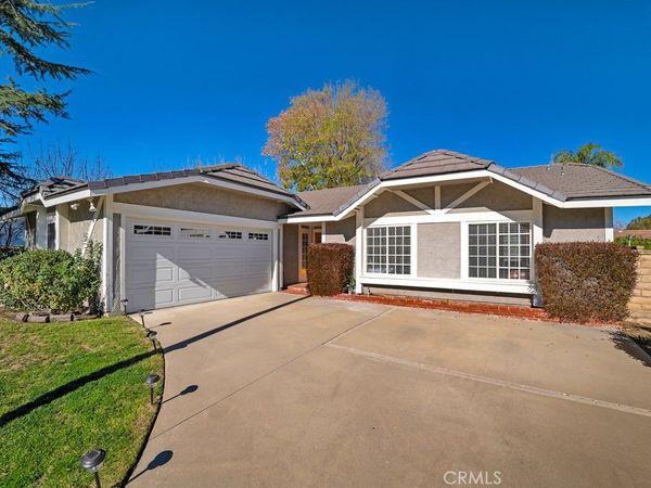 23549 Via Plata, Valencia, CA 91355