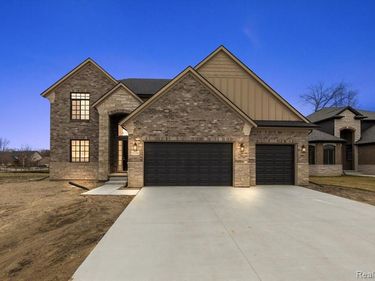 50386 Mistwood Drive, Macomb Twp, MI 48042