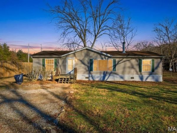 9030 Stonewall, Bloomsdale, MO 63627