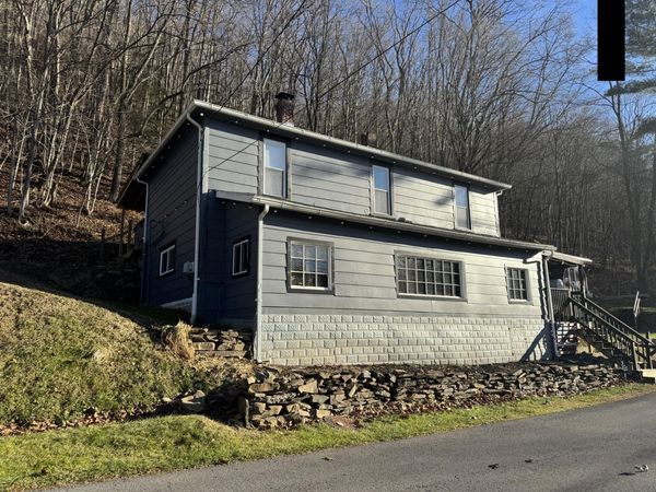 193 4th, Marlinton, WV 24954