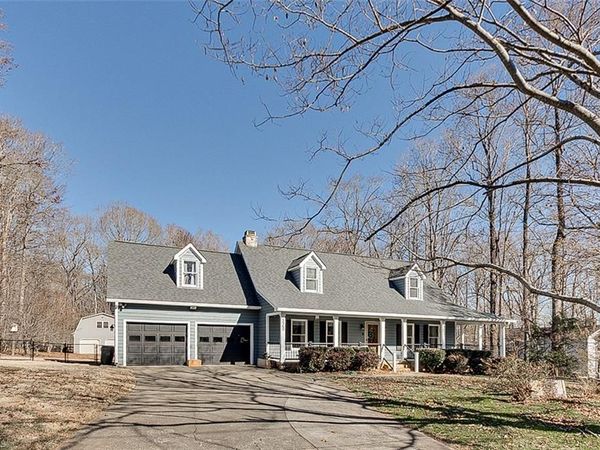 5560 Nightwood Drive, Randleman, NC 27317