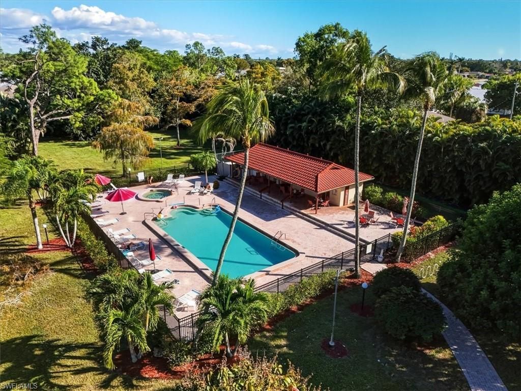 2031 Pine Isle Ln, Unit 2031, Naples, FL 34112 Photo