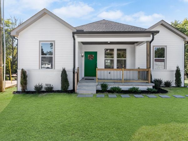 1055 11th St, Old Hickory, TN 37138