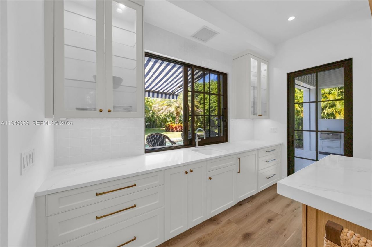 44 S Beach Rd, Hobe Sound, FL 33455 Photo