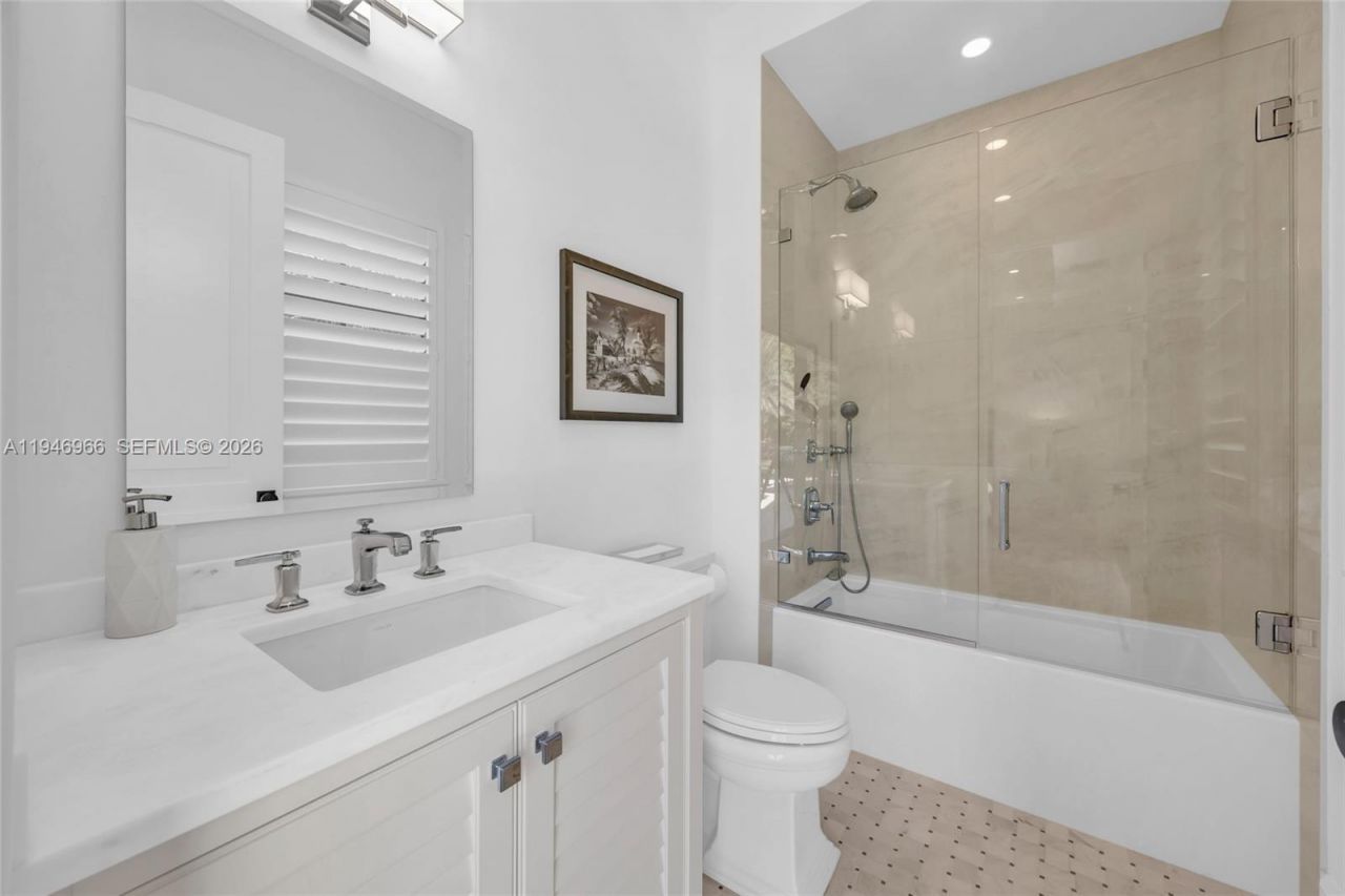 44 S Beach Rd, Hobe Sound, FL 33455 Photo