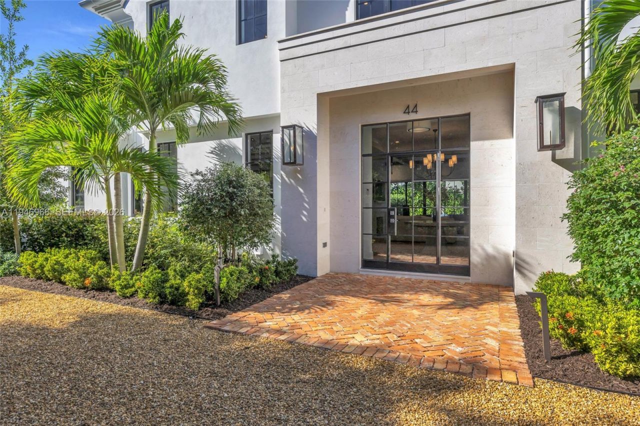 44 S Beach Rd, Hobe Sound, FL 33455 Photo