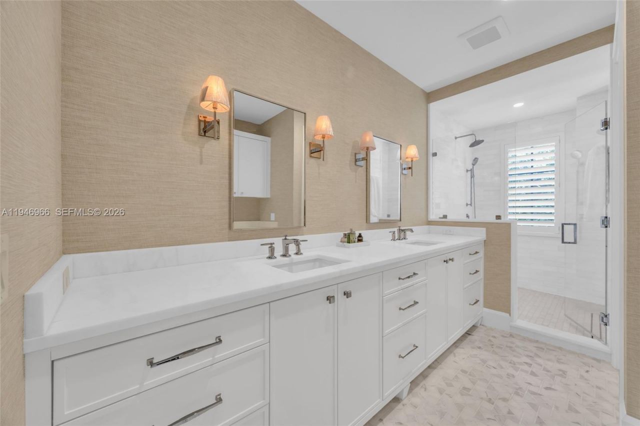 44 S Beach Rd, Hobe Sound, FL 33455 Photo