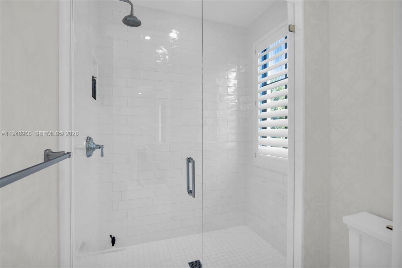 44 S Beach Rd, Hobe Sound, FL 33455 Photo