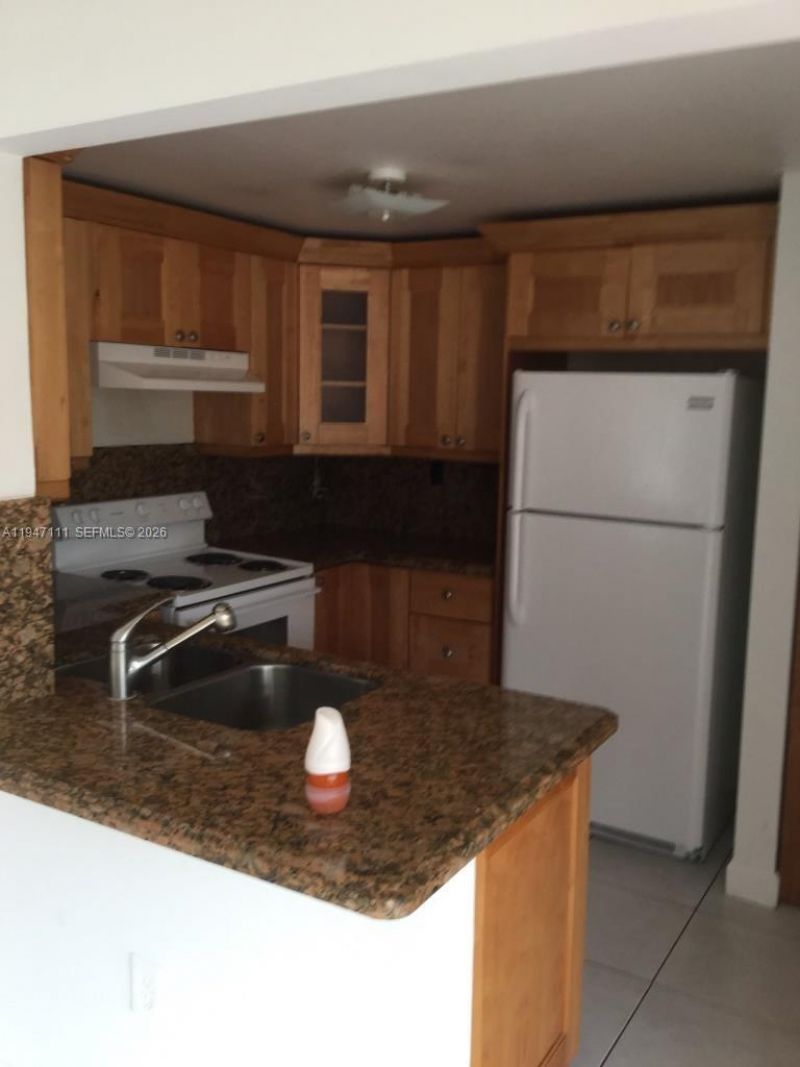 10303 NW 9th St Cir, Unit 103-16, Miami, FL 33172 Photo