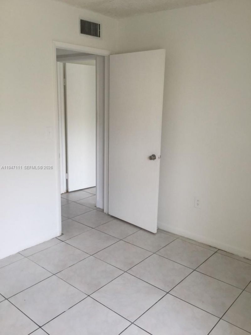 10303 NW 9th St Cir, Unit 103-16, Miami, FL 33172 Photo