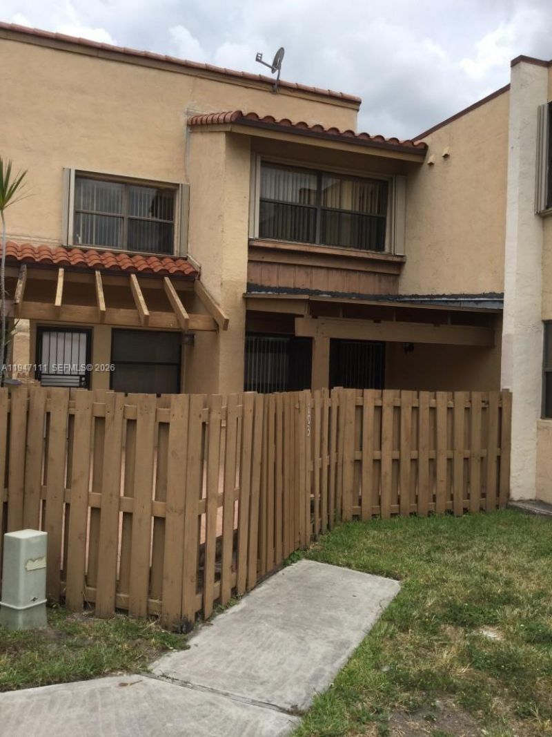 10303 NW 9th St Cir, Unit 103-16, Miami, FL 33172 Photo