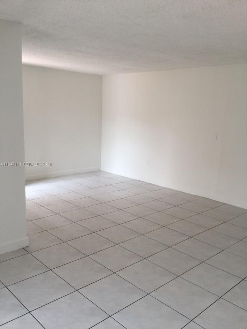 10303 NW 9th St Cir, Unit 103-16, Miami, FL 33172 Photo