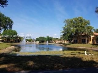 4863 Via Palm Lks, Unit 806, West Palm Beach, FL 33417 Photo