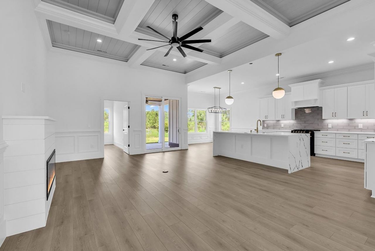 144 Sago Palm Dr. Photo 4