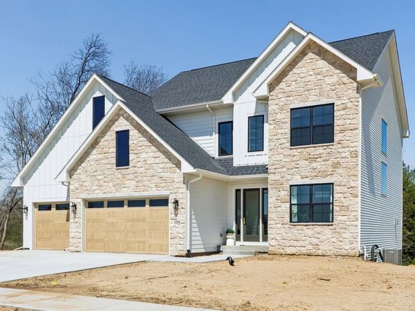 1204 Timber Trail, Solon, IA 52333