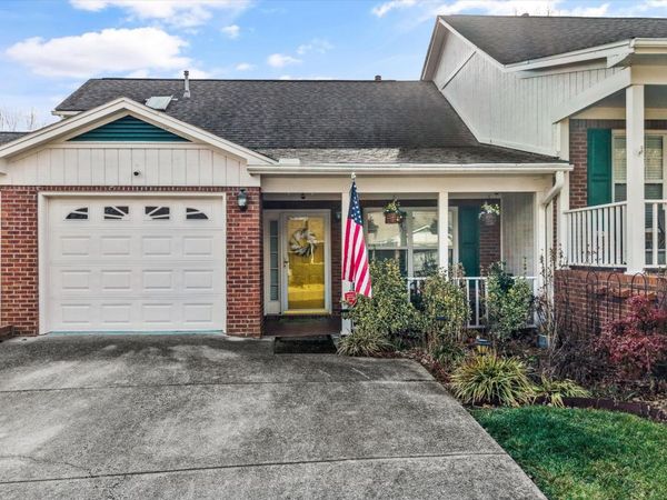 5242 Brig Lane, Knoxville, TN 37914