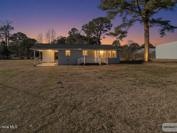 101 W Pine Forest Road, Mount Olive, NC 28365