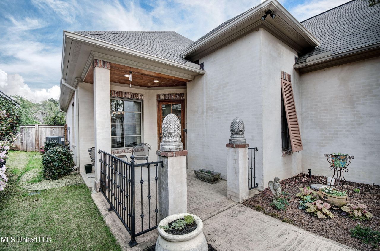 108 Bassett Lane, Madison, MS 39110 Main Photo