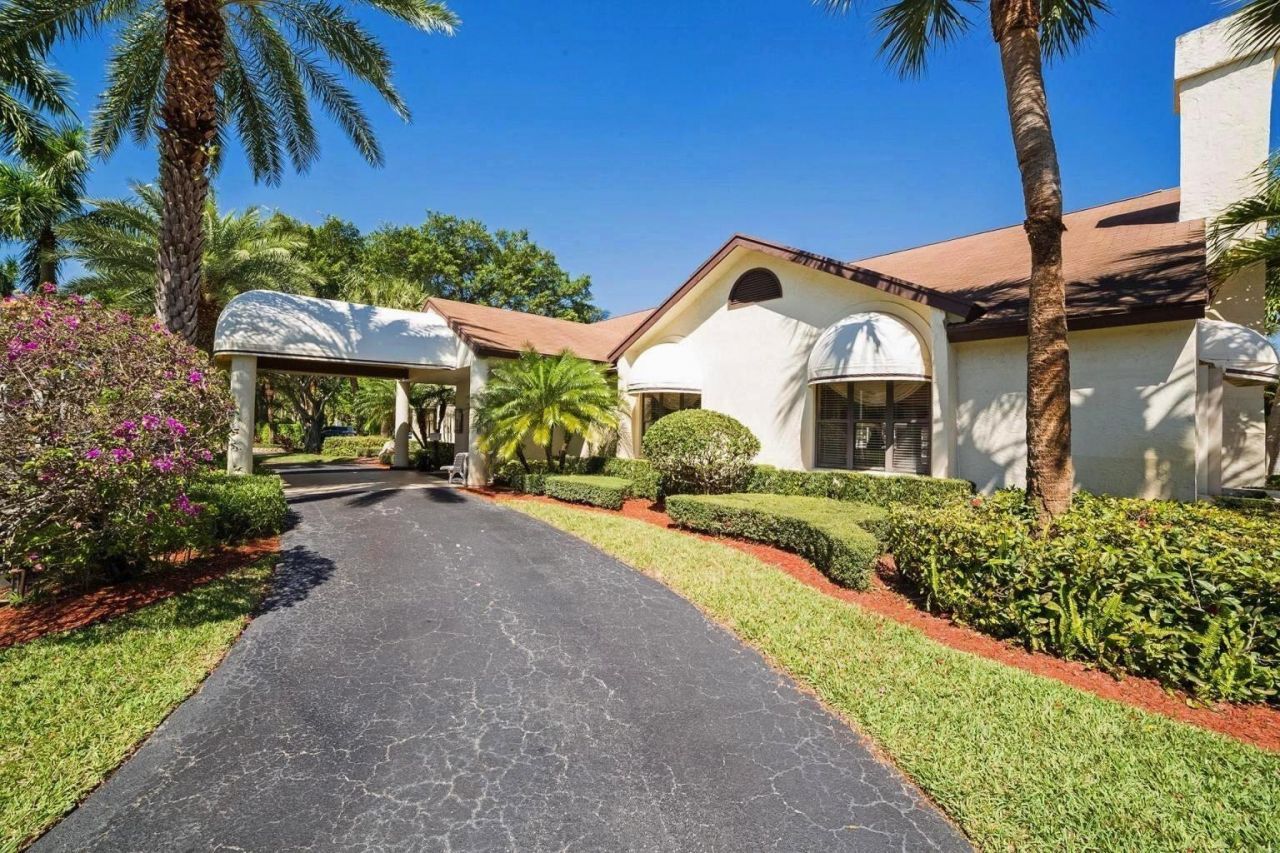 3350 Perimeter Drive, Unit 1323, Greenacres, FL 33467 Photo