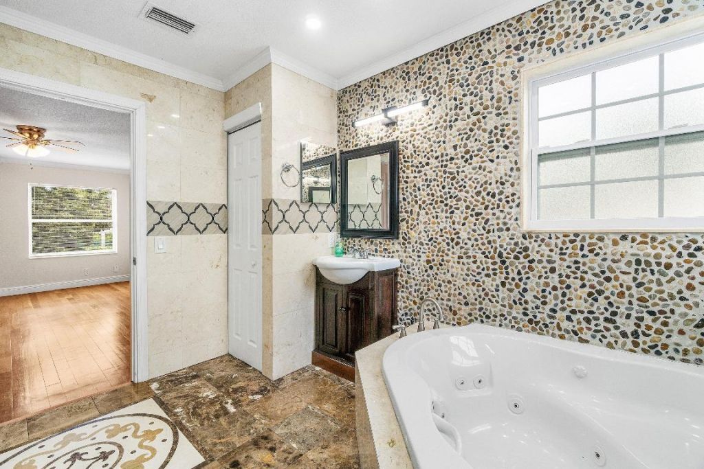 7803 NW 70th Avenue, Parkland, FL 33067 Photo