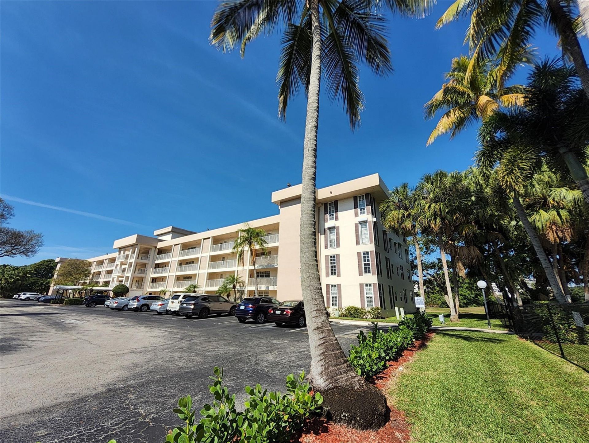 3151 S Palm Aire Drive, Unit 301, Pompano Beach, FL 33069 Photo