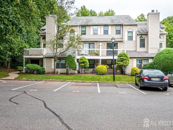 5001 Stonehedge Road, Edison, NJ 08820