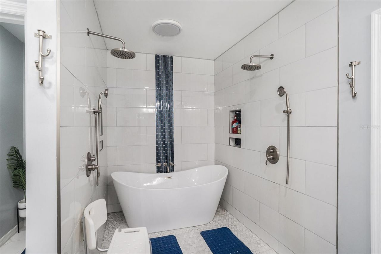 12631 Flatwood Creek Drive, Gibsonton, FL 33534 Photo