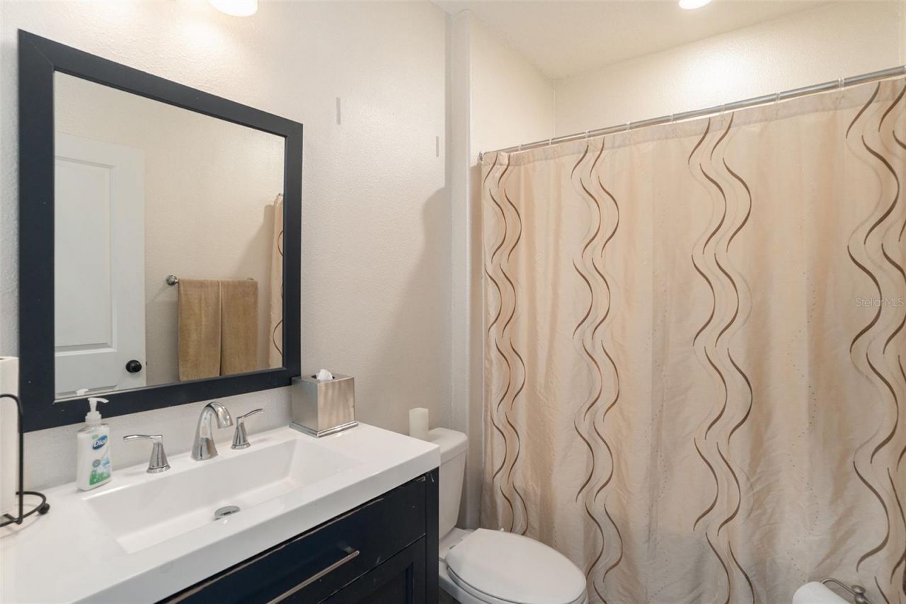 12631 Flatwood Creek Drive, Gibsonton, FL 33534 Photo