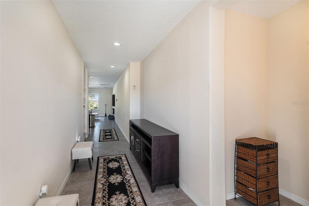 12631 Flatwood Creek Drive, Gibsonton, FL 33534 Photo