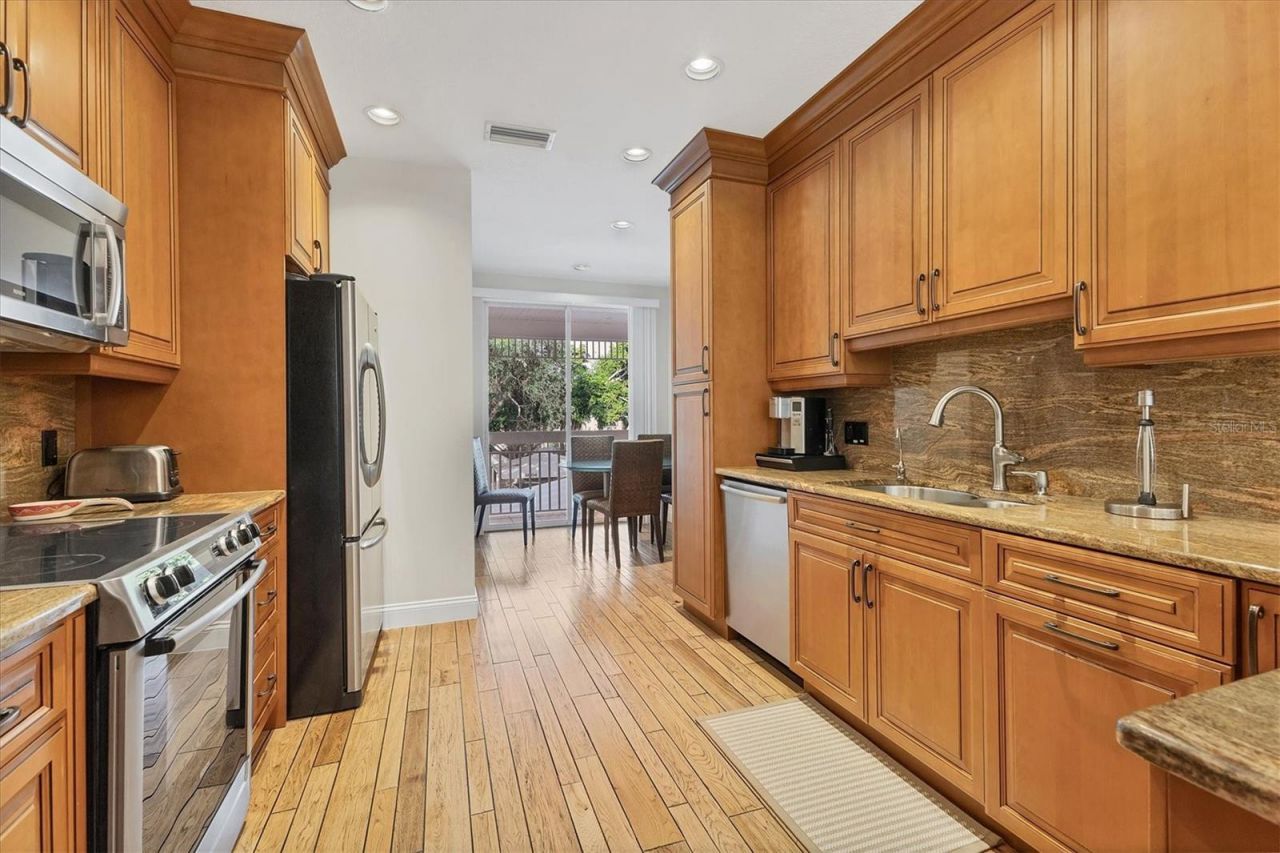 3510 54th Drive W, Unit 202, Bradenton, FL 34210 Photo