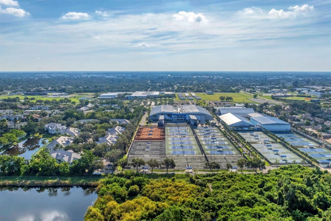 3510 54th Drive W, Unit 202, Bradenton, FL 34210 Photo