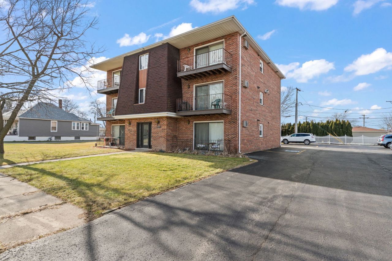 3214 Jackson Avenue, South Chicago Heights, IL 60411 Main Photo