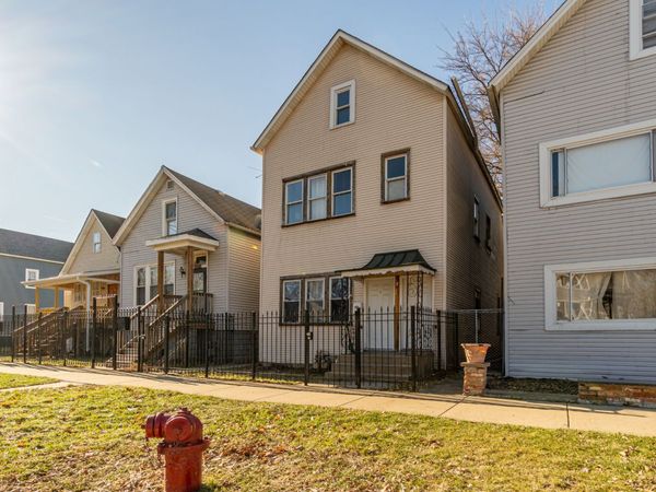 5230 S JUSTINE Street, Chicago, IL 60609