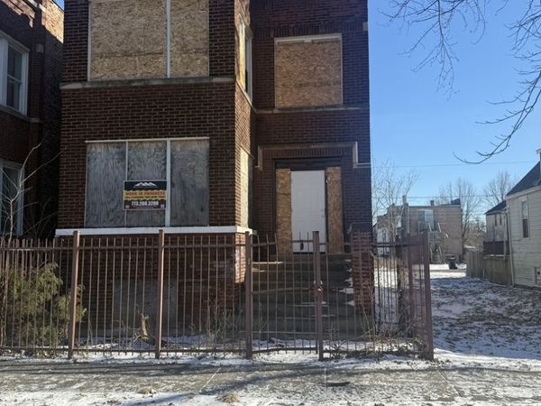 6345 S May Street, Chicago, IL 60621