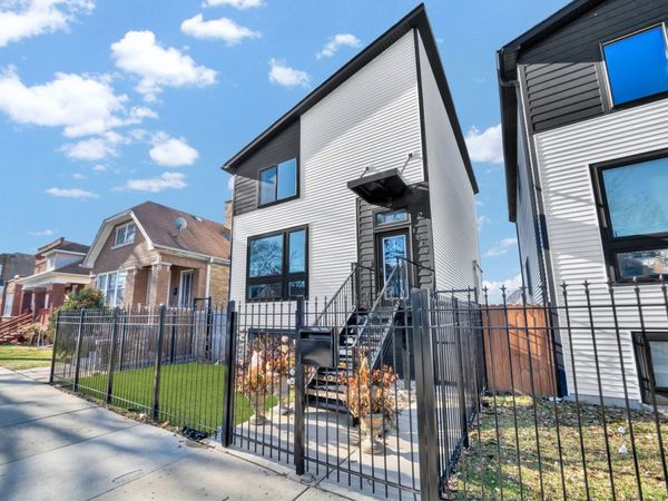 1522 N Leamington Avenue, Chicago, IL 60651