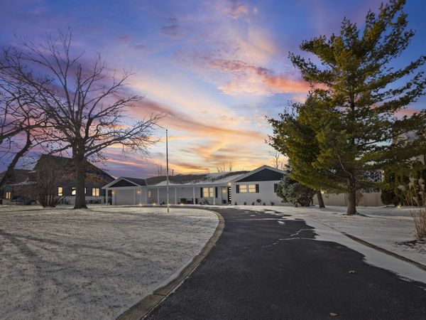 2390 White Oak Drive, Northbrook, IL 60062