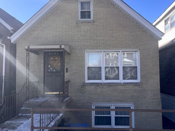 3028 S Haynes Court, Chicago, IL 60608