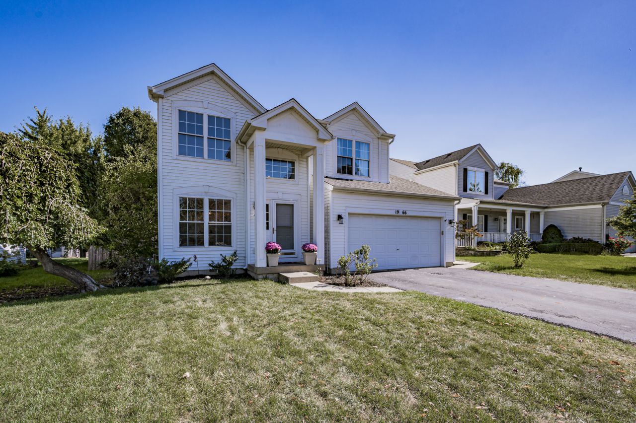 1966 Congrove Drive, Aurora, IL 60503 Main Photo
