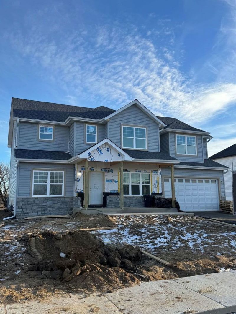 884 Hayden Drive, Yorkville, IL 60560 Main Photo