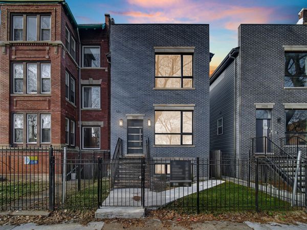 5032 S Michigan Avenue, Chicago, IL 60615